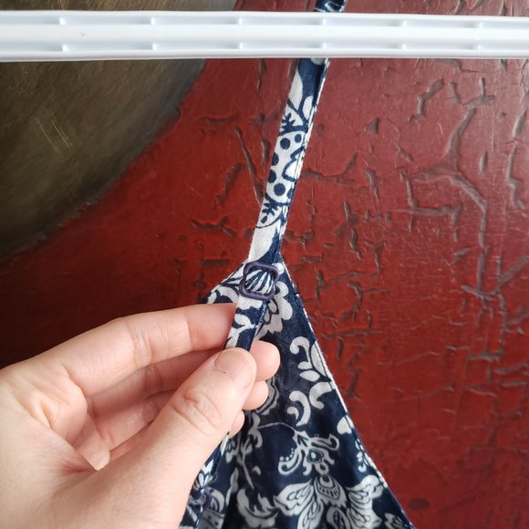 (NWOT) Adjustable Spaghetti Straps Blue White Floral Midi Sun Dress -Siz… - Picture 9 of 9